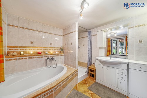 Prodej chalupy, pozemek 786 m²