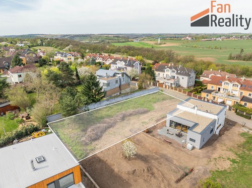 Prodej stavebního pozemku 1000 m²