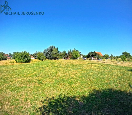 Prodej stavebního pozemku 896 m²