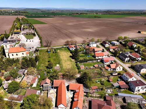 Prodej stavebního pozemku 2030 m²
