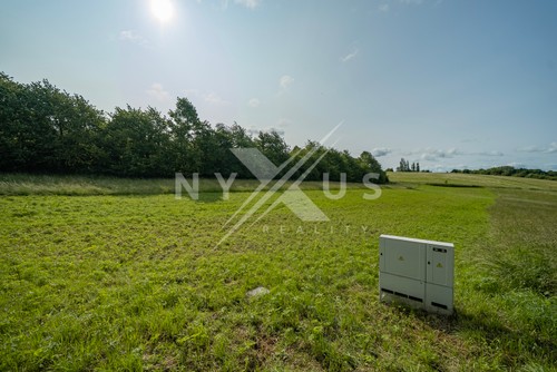 Prodej stavebního pozemku 3701 m²