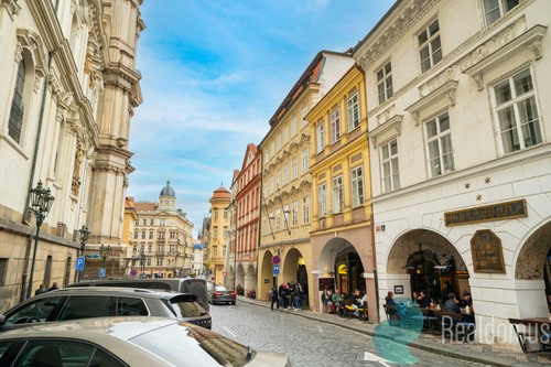 Prodej atypického bytu 270 m²