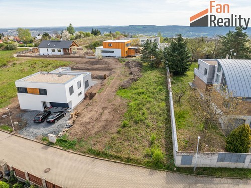 Prodej stavebního pozemku 1000 m²