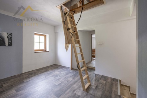 Prodej domu 194 m², pozemek 1228 m²