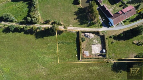 Prodej stavebního pozemku 1100 m²