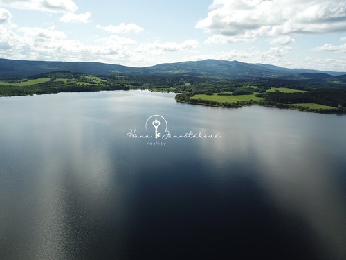 Prodej stavebního pozemku 707 m²