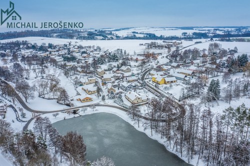 Prodej stavebního pozemku 3796 m²