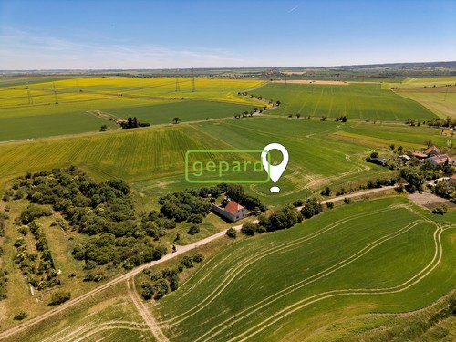 Prodej stavebního pozemku 1796 m²