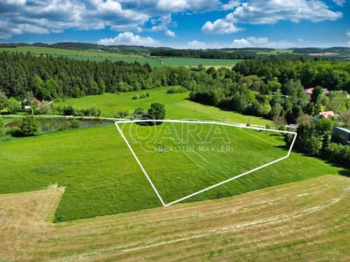 Prodej stavebního pozemku 5569 m²