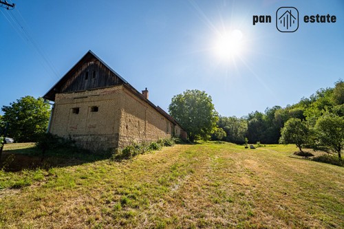 Prodej stavebního pozemku 2539 m²