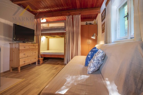 Prodej chaty 36 m², pozemek 1 m²