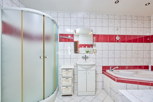 Prodej domu 231 m², pozemek 477 m²