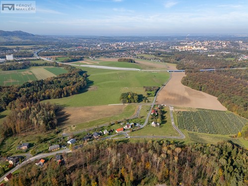 Prodej stavebního pozemku 979 m²