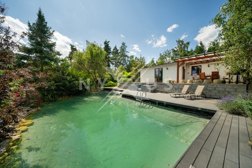 Prodej stavebního pozemku 2505 m²