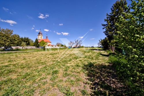 Prodej stavebního pozemku 2030 m²