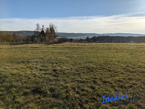 Prodej stavebního pozemku 1593 m²