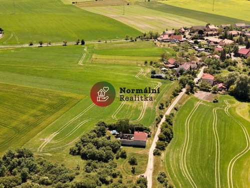 Prodej stavebního pozemku 1796 m²