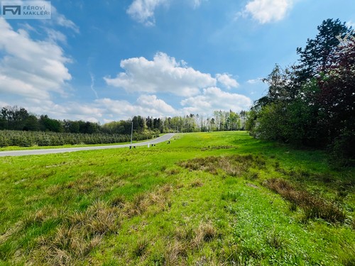 Prodej stavebního pozemku 948 m²