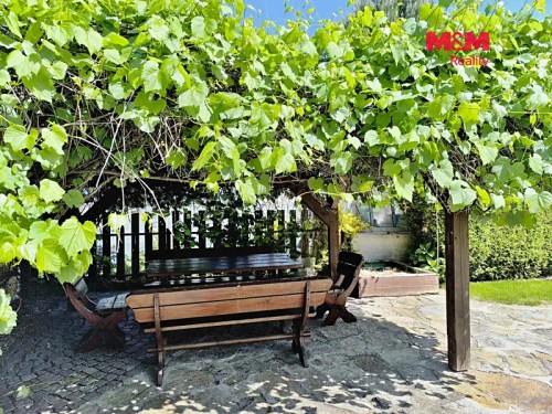 Prodej domu 303 m², pozemek 924 m²