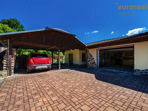 Prodej domu 250 m², pozemek 2807 m²