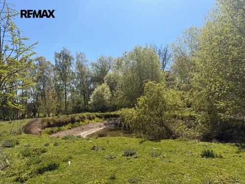 Prodej domu 725 m², pozemek 7880 m²