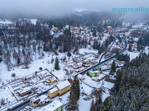 Prodej stavebního pozemku 1000 m²