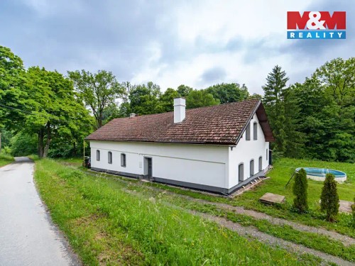 Prodej chalupy 260 m², pozemek 2511 m²