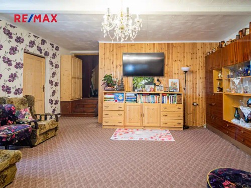 Prodej domu 560 m², pozemek 887 m²