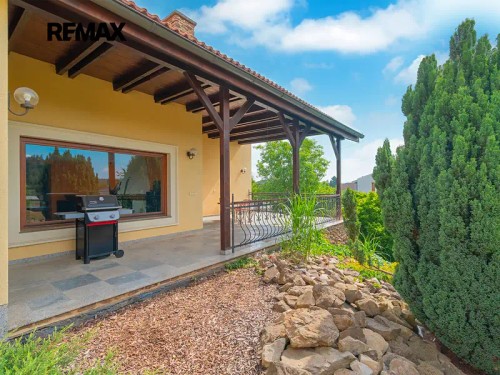 Prodej domu 570 m², pozemek 1464 m²