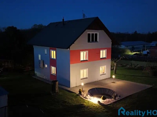 Prodej domu 360 m², pozemek 2030 m²