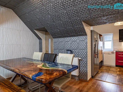 Prodej domu 229 m², pozemek 588 m²