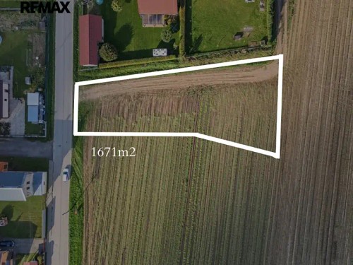 Prodej stavebního pozemku 1671 m²