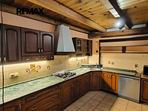 Prodej domu 195 m², pozemek 1255 m²