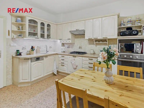 Prodej domu 234 m², pozemek 815 m²