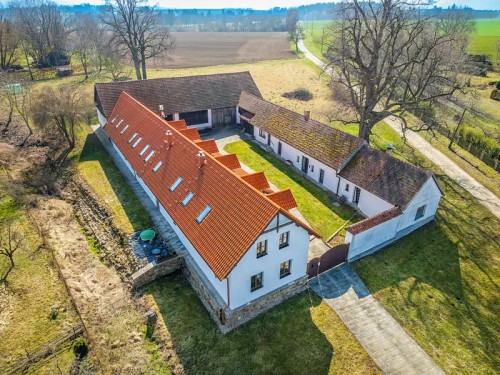 Prodej zemědělské usedlosti 395 m², pozemek 6536 m²