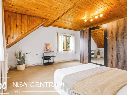 Prodej domu 220 m², pozemek 1945 m²