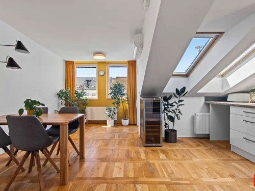 Prodej bytu 4+kk 100 m²