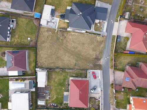 Prodej stavebního pozemku 1049 m²