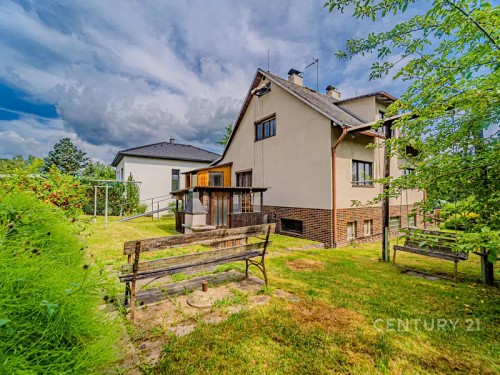 Prodej domu 290 m², pozemek 793 m²