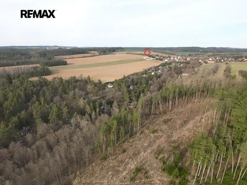 Prodej stavebního pozemku 2501 m²