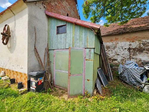 Prodej domu 200 m², pozemek 2021 m²