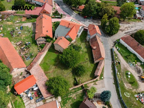 Prodej domu 300 m², pozemek 1898 m²