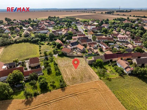 Prodej stavebního pozemku 1499 m²