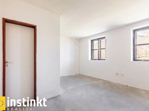 Prodej domu 1200 m², pozemek 1295 m²