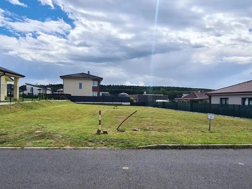 Prodej stavebního pozemku 963 m²