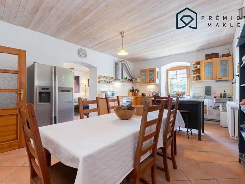 Prodej domu 200 m², pozemek 1287 m²