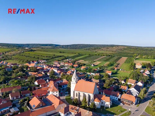 Prodej stavebního pozemku 1544 m²