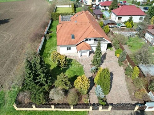 Prodej domu 435 m², pozemek 1865 m²