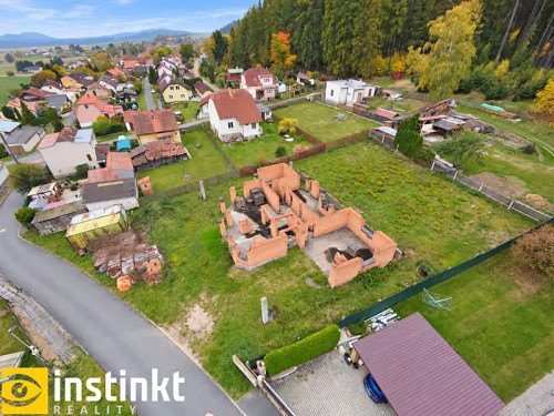 Prodej stavebního pozemku 1453 m²