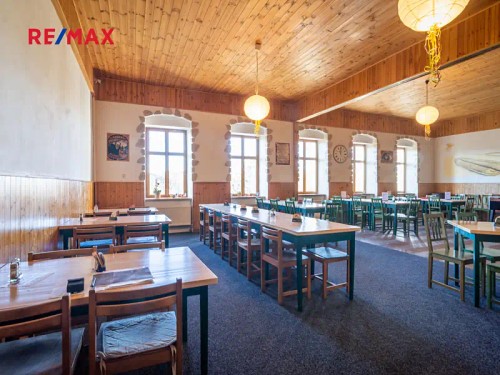 Prodej domu 560 m², pozemek 887 m²